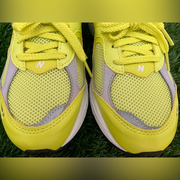 New Balance 2002R low-top sneakers (nwob) - Picture 4 of 7